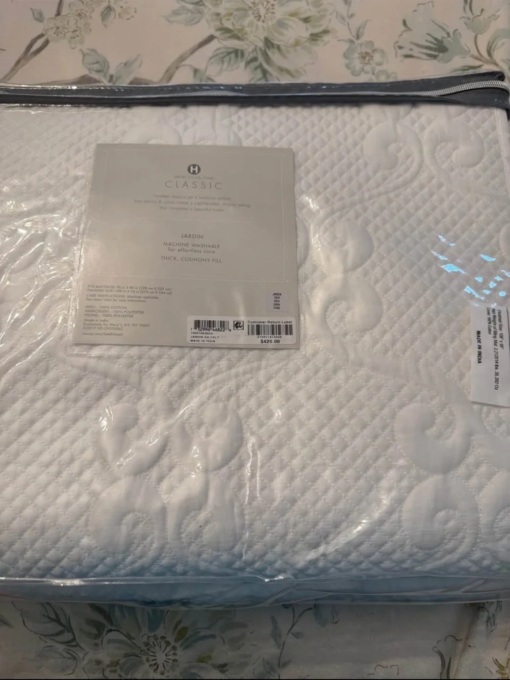 Hotel Collection Jardin coverlet white